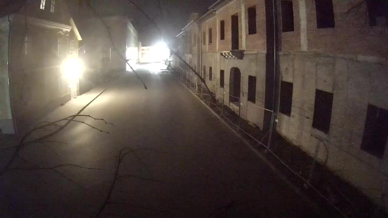 Renovación de Petrinja de la escuela secundaria y la administración de la ciudad después del terremoto – Live cam Croacia