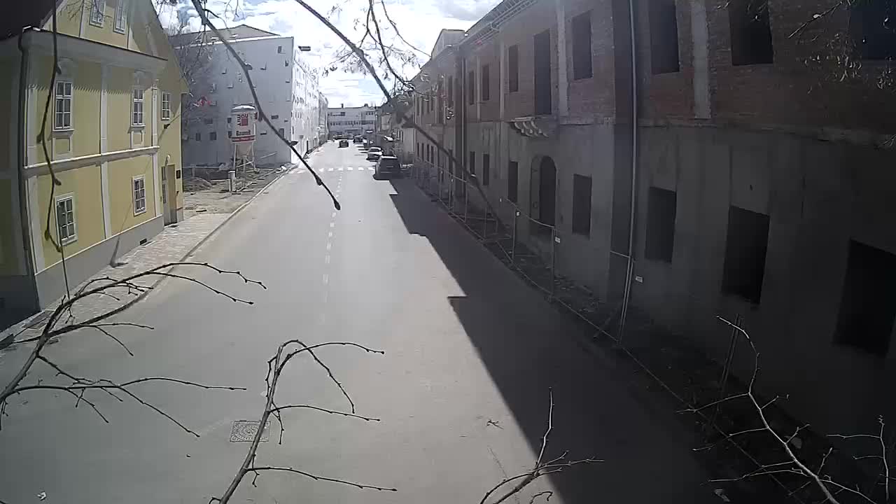 Renovación de Petrinja de la escuela secundaria y la administración de la ciudad después del terremoto – Live cam Croacia