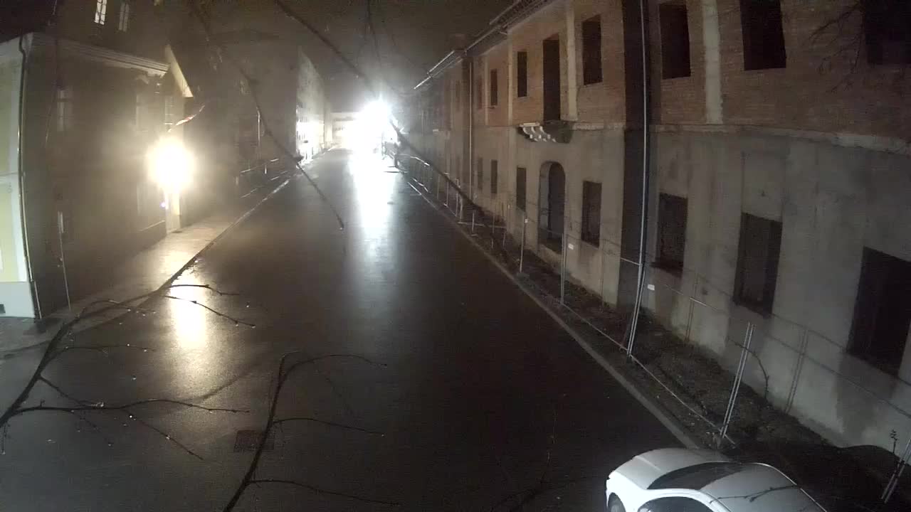 Petrinja ristrutturazione del liceo e dell’amministrazione comunale dopo il terremoto – Live cam Croazia