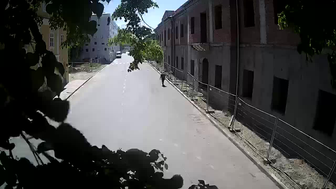 Petrinja ristrutturazione del liceo e dell’amministrazione comunale dopo il terremoto – Live cam Croazia