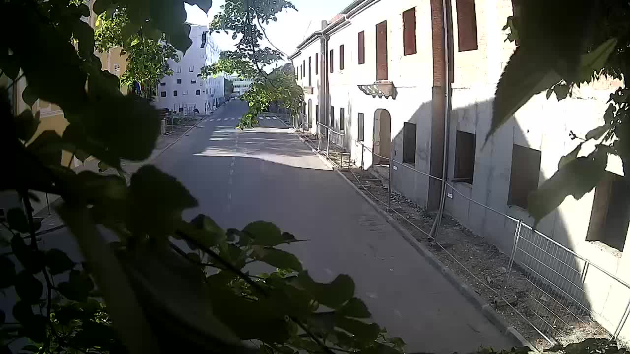 Petrinjska obnova Srednje škole i Gradske uprave nakon potresa – Live cam Hrvatska