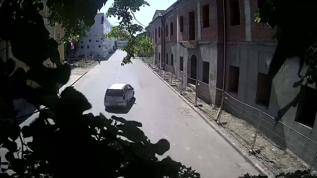 Petrinja Renovierung der High School und Stadtverwaltung nach dem Erdbeben – Live Cam Kroatien