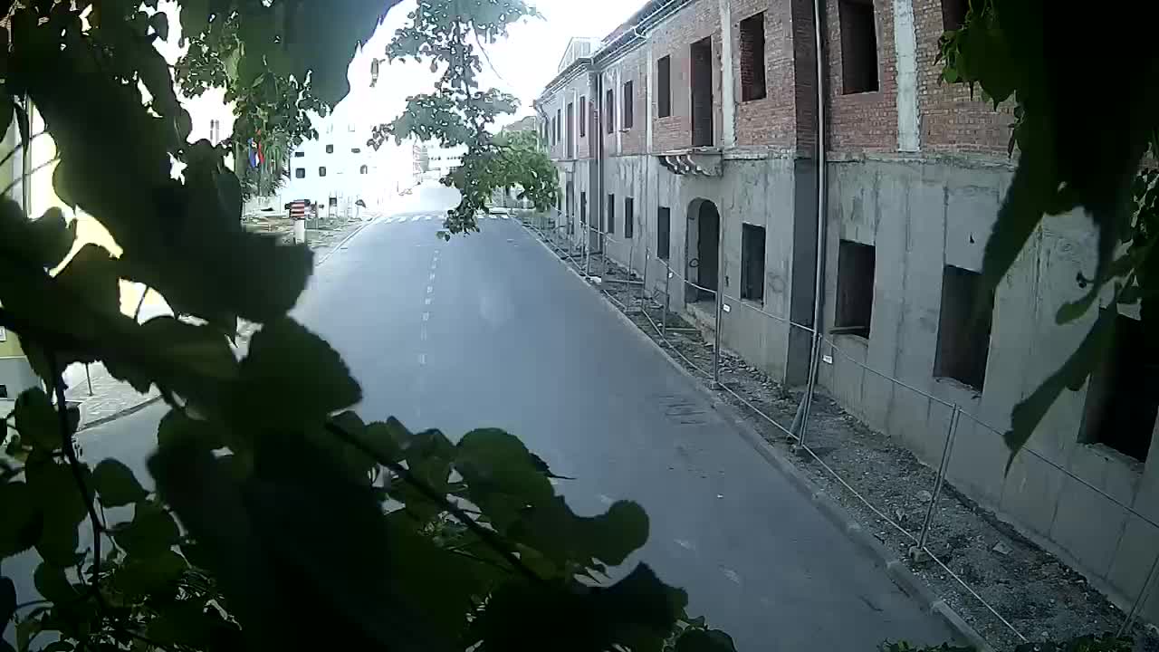 Petrinja Renovierung der High School und Stadtverwaltung nach dem Erdbeben – Live Cam Kroatien