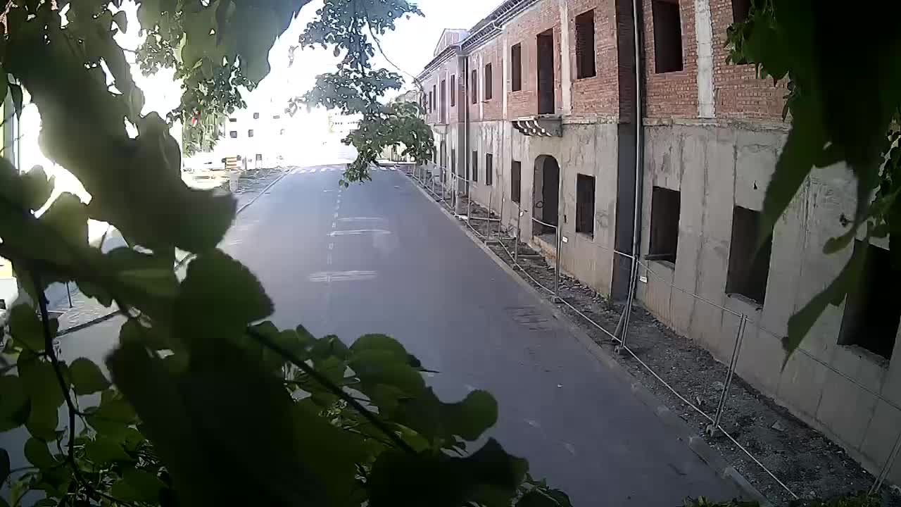 Petrinjska prenova srednje šole in mestne uprave po potresu – Kamere v živo Hrvaška