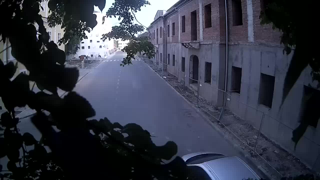 Renovación de Petrinja de la escuela secundaria y la administración de la ciudad después del terremoto – Live cam Croacia