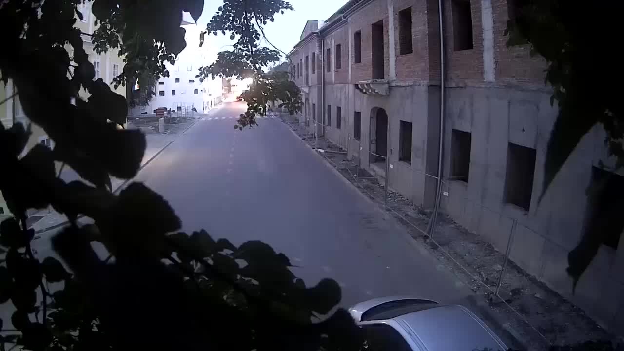 Petrinja ristrutturazione del liceo e dell’amministrazione comunale dopo il terremoto – Live cam Croazia