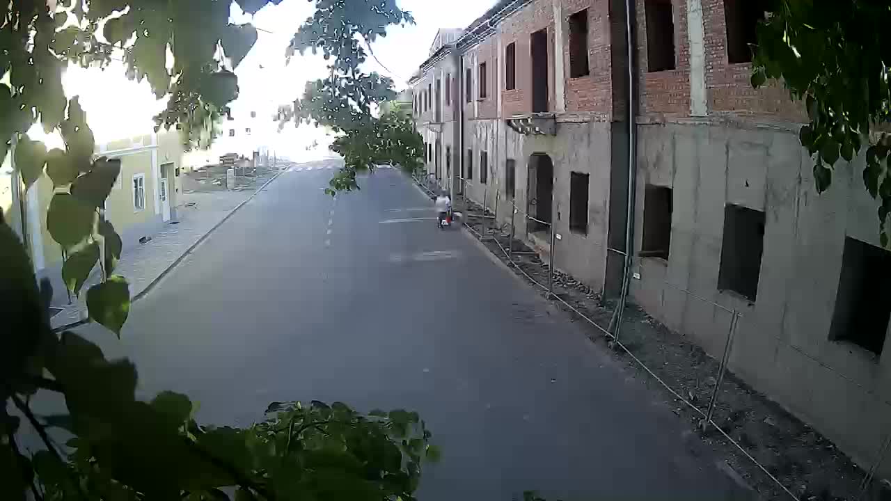 Petrinja ristrutturazione del liceo e dell’amministrazione comunale dopo il terremoto – Live cam Croazia