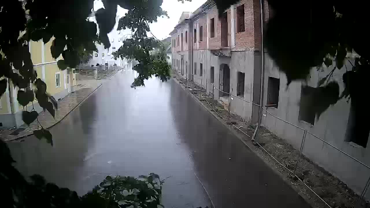 Petrinja Renovierung der High School und Stadtverwaltung nach dem Erdbeben – Live Cam Kroatien