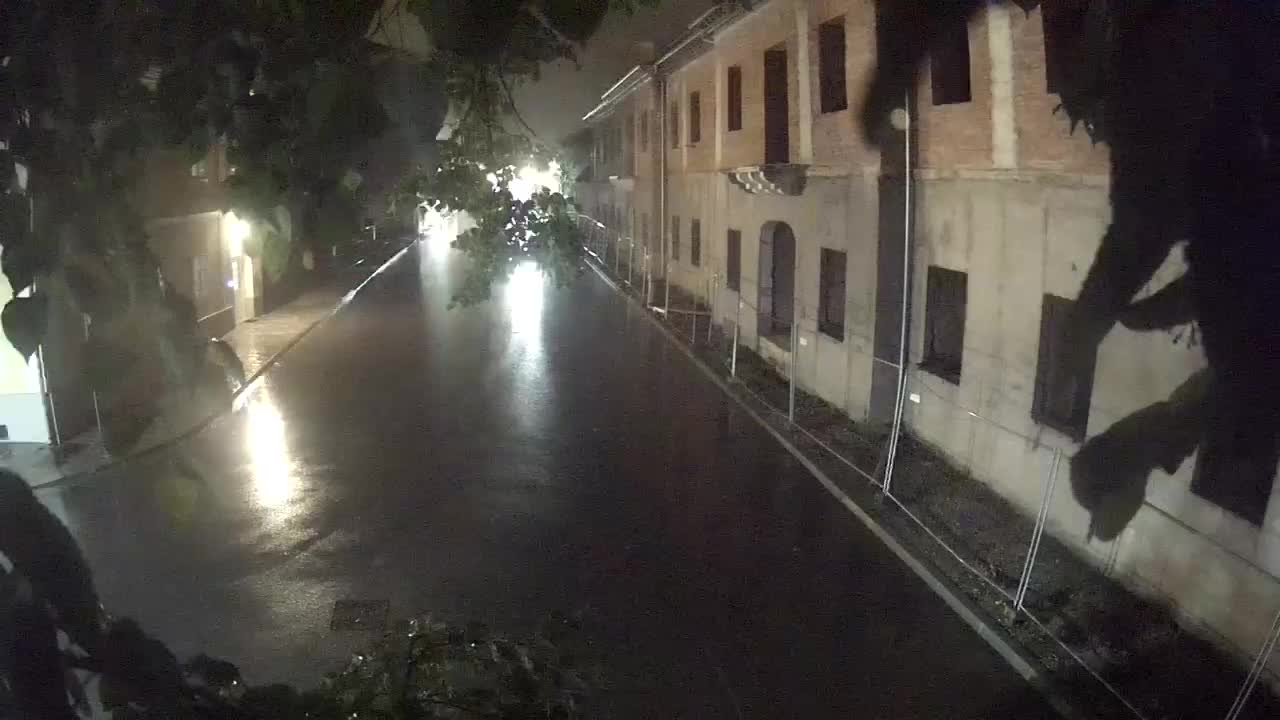 Renovación de Petrinja de la escuela secundaria y la administración de la ciudad después del terremoto – Live cam Croacia