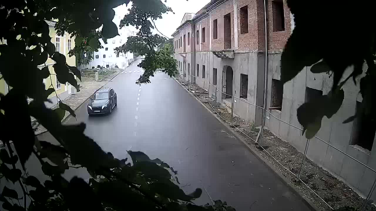Renovación de Petrinja de la escuela secundaria y la administración de la ciudad después del terremoto – Live cam Croacia