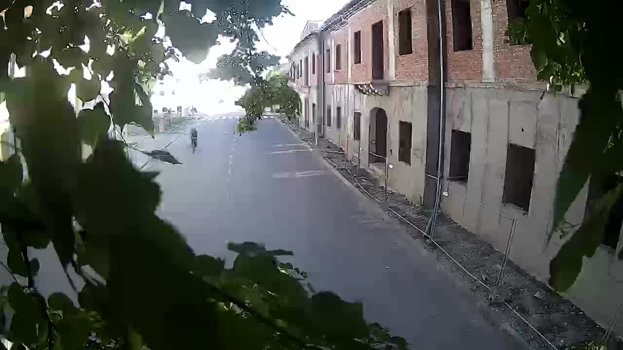 Petrinjska prenova srednje šole in mestne uprave po potresu – Kamere v živo Hrvaška