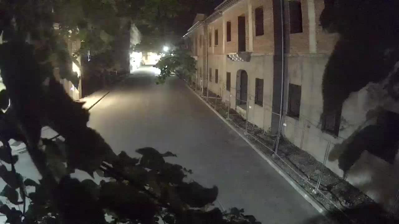 Petrinja ristrutturazione del liceo e dell’amministrazione comunale dopo il terremoto – Live cam Croazia