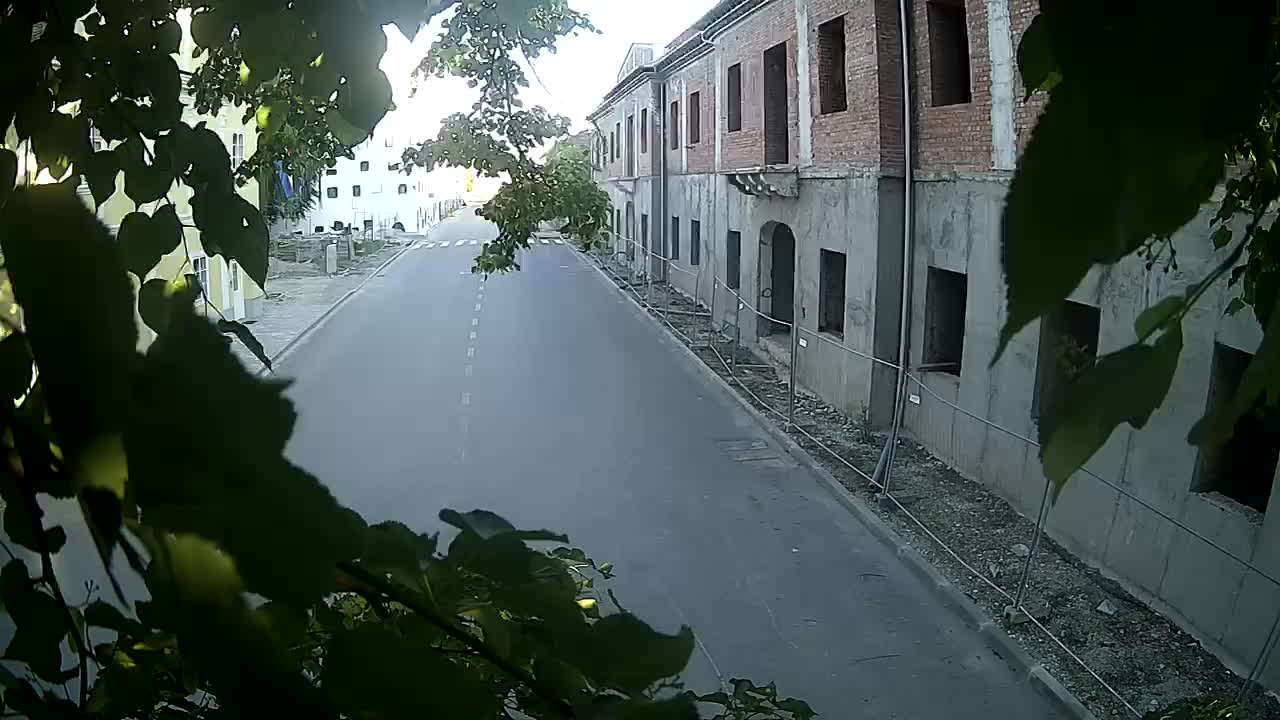Petrinja Renovierung der High School und Stadtverwaltung nach dem Erdbeben – Live Cam Kroatien