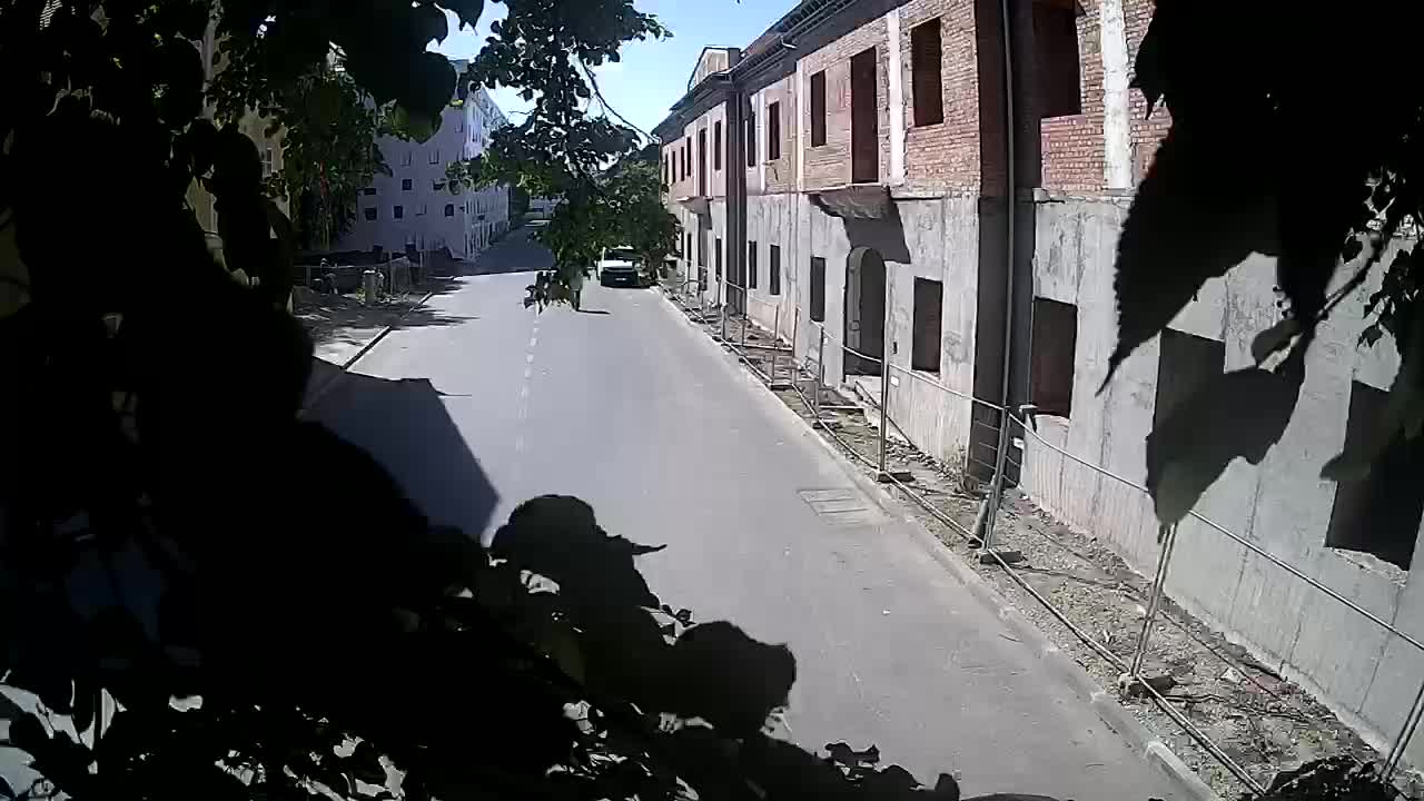 Petrinja ristrutturazione del liceo e dell’amministrazione comunale dopo il terremoto – Live cam Croazia