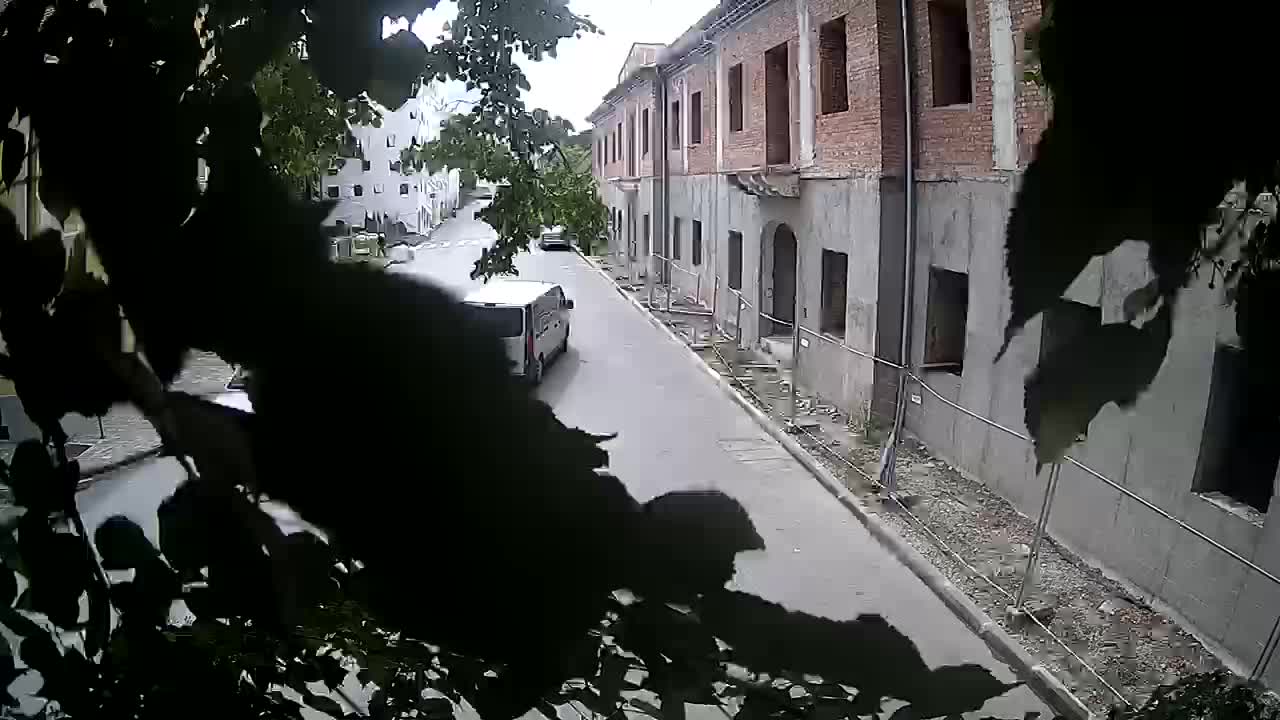 Petrinja ristrutturazione del liceo e dell’amministrazione comunale dopo il terremoto – Live cam Croazia