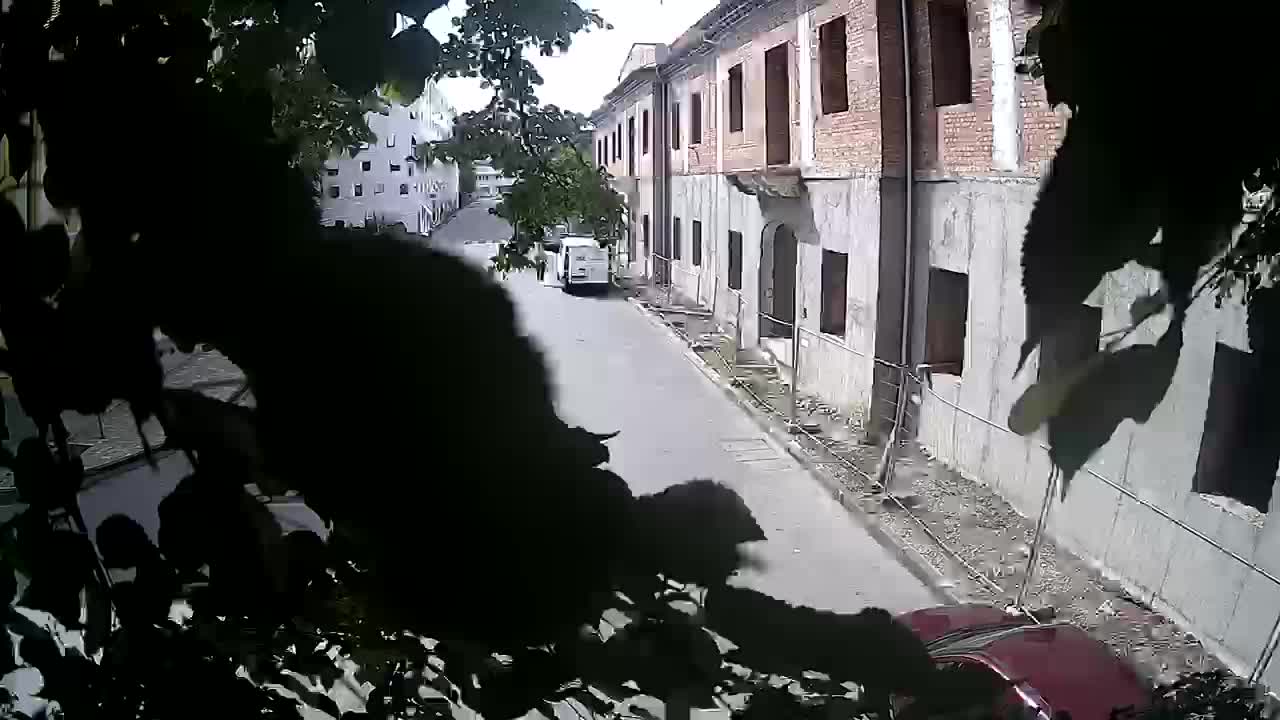 Petrinja ristrutturazione del liceo e dell’amministrazione comunale dopo il terremoto – Live cam Croazia