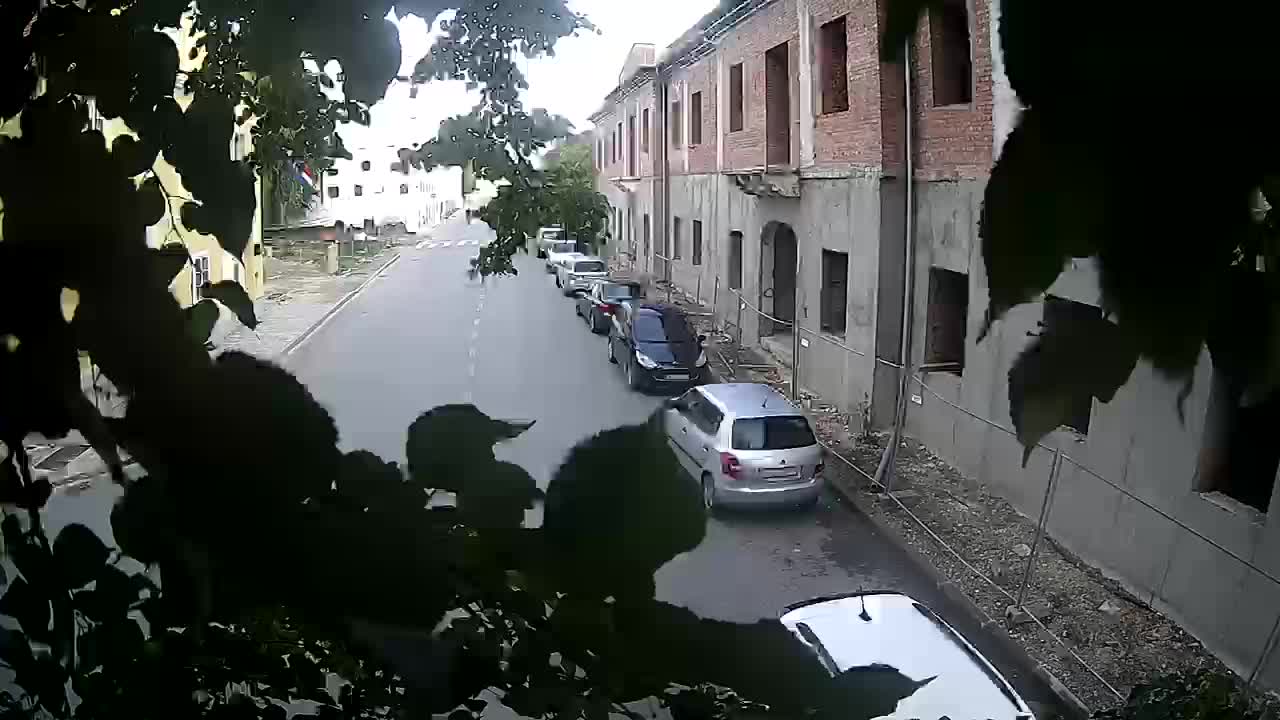 Petrinja rénovation du lycée et de l’administration municipale après le tremblement de terre – Live cam Croatie