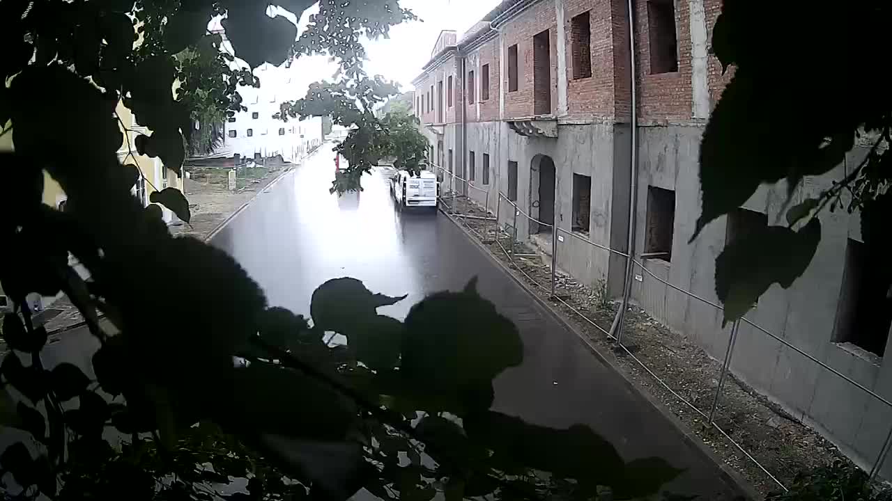 Renovación de Petrinja de la escuela secundaria y la administración de la ciudad después del terremoto – Live cam Croacia