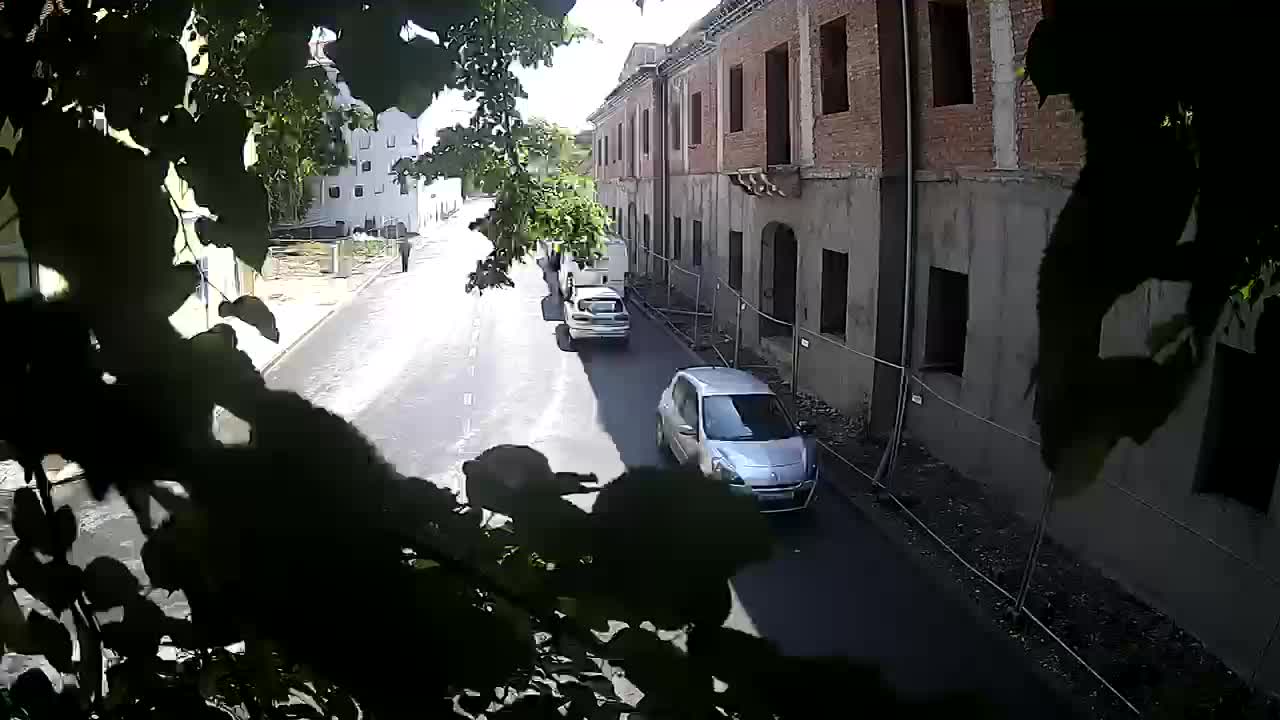 Petrinjska prenova srednje šole in mestne uprave po potresu – Kamere v živo Hrvaška