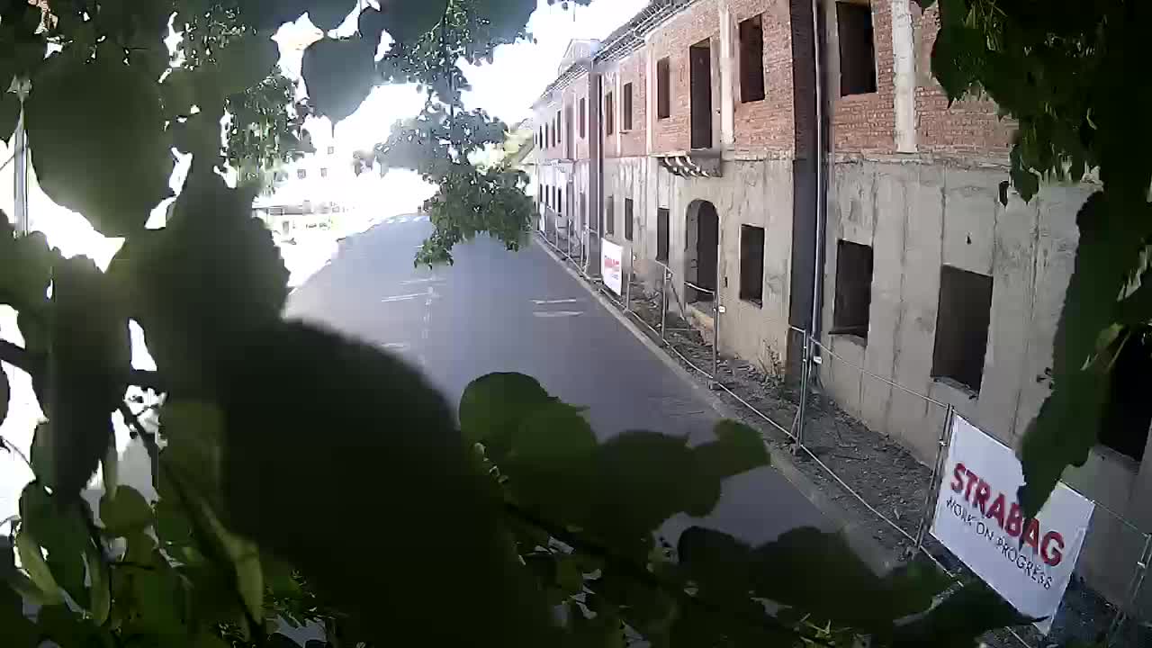 Petrinja Renovierung der High School und Stadtverwaltung nach dem Erdbeben – Live Cam Kroatien