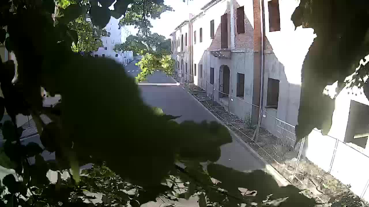 Petrinja ristrutturazione del liceo e dell’amministrazione comunale dopo il terremoto – Live cam Croazia