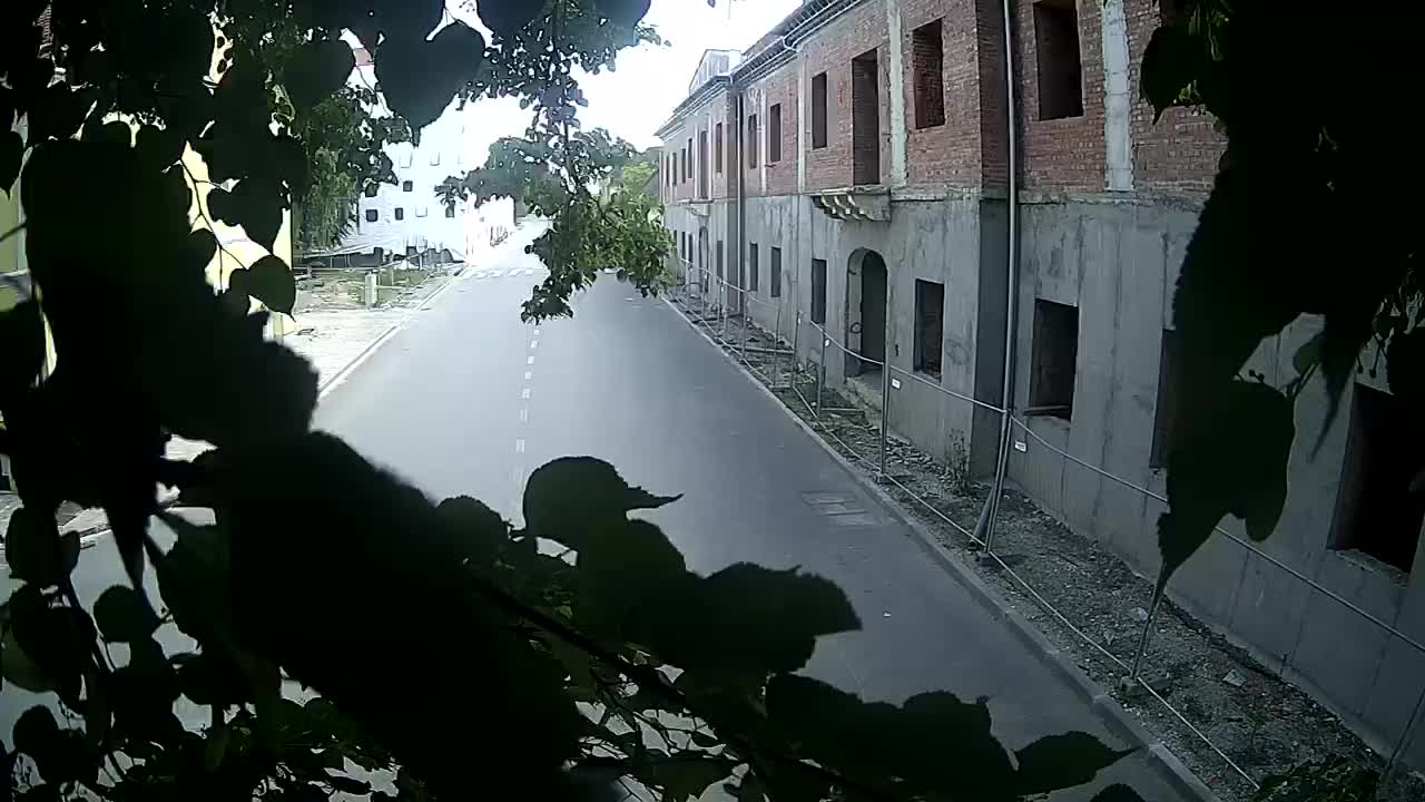 Petrinjska obnova Srednje škole i Gradske uprave nakon potresa – Live cam Hrvatska