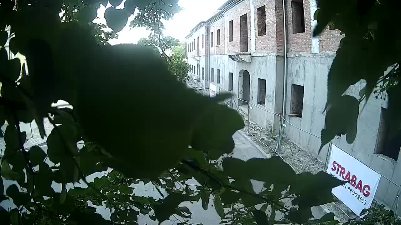 Petrinja ristrutturazione del liceo e dell’amministrazione comunale dopo il terremoto – Live cam Croazia