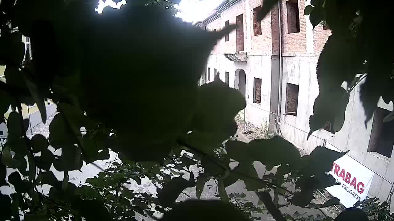 Petrinja ristrutturazione del liceo e dell’amministrazione comunale dopo il terremoto – Live cam Croazia
