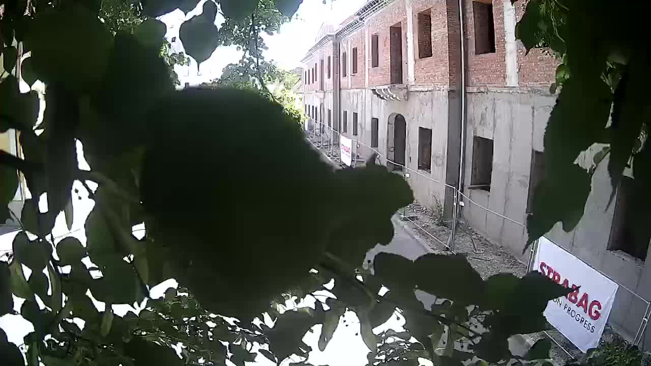 Petrinja renovation of the High School and City Administration after the earthquake – Live cam Croatia