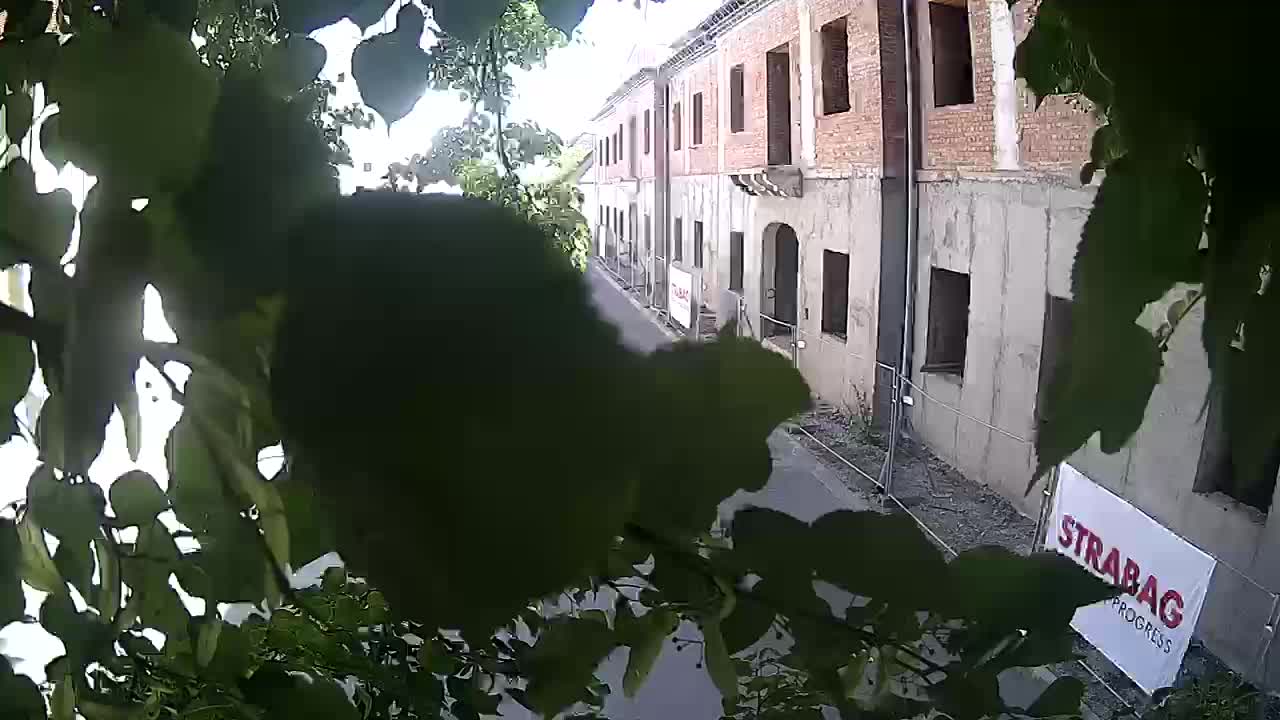 Petrinjska prenova srednje šole in mestne uprave po potresu – Kamere v živo Hrvaška