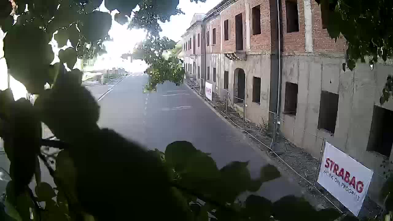 Renovación de Petrinja de la escuela secundaria y la administración de la ciudad después del terremoto – Live cam Croacia