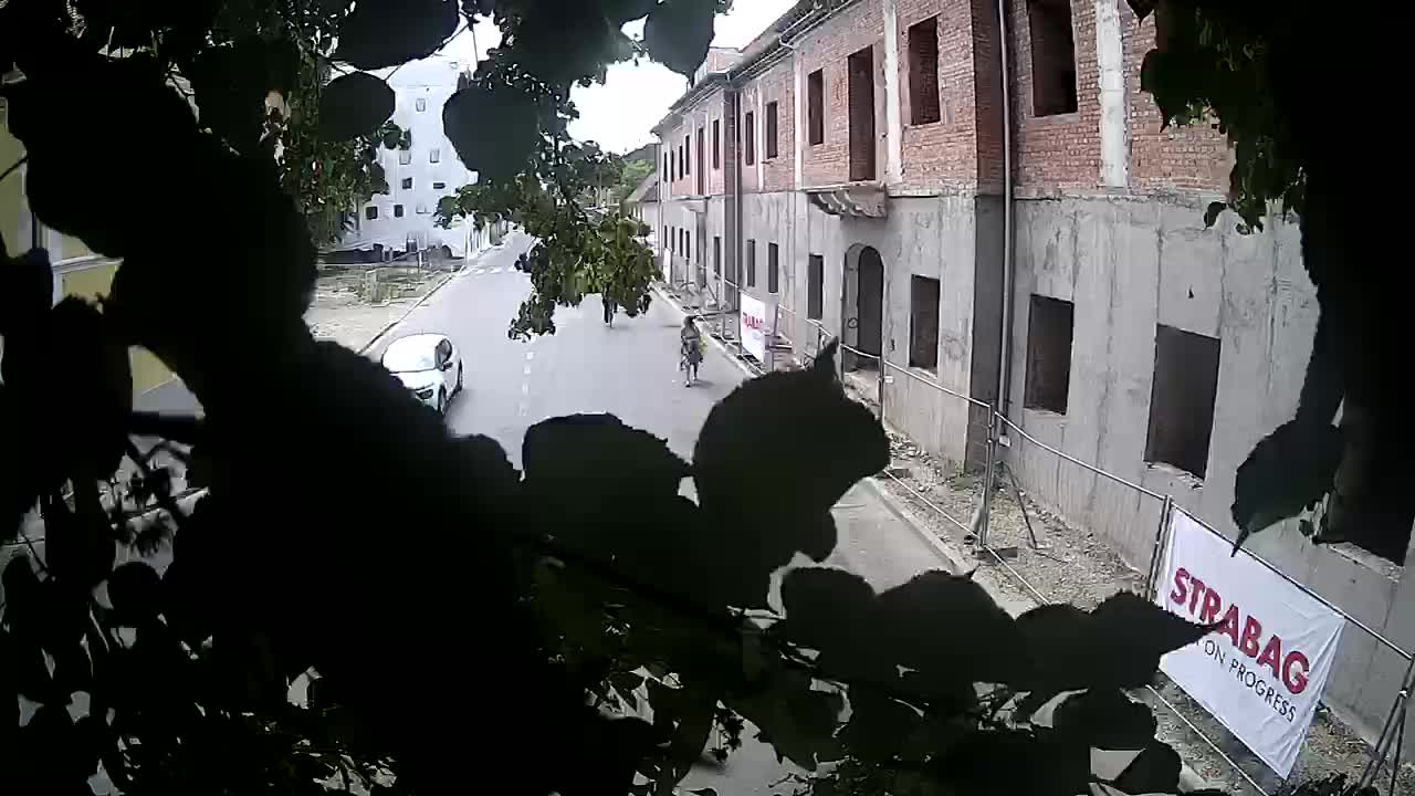 Renovación de Petrinja de la escuela secundaria y la administración de la ciudad después del terremoto – Live cam Croacia