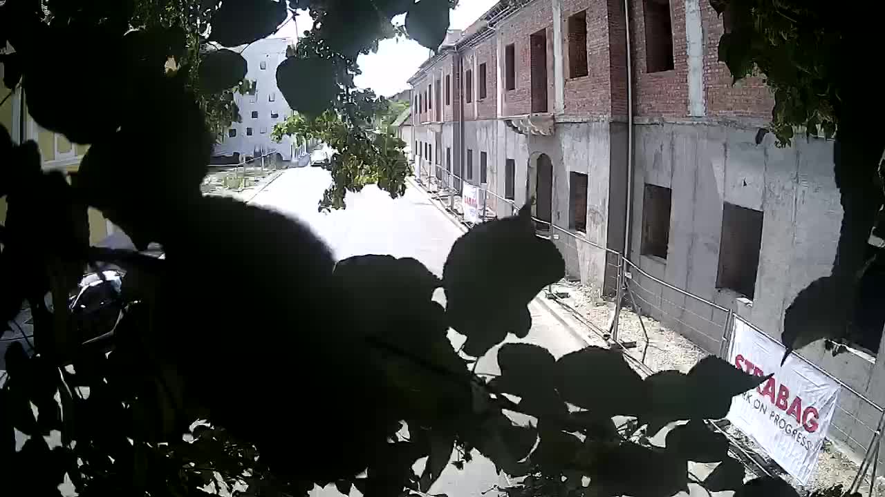 Petrinja ristrutturazione del liceo e dell’amministrazione comunale dopo il terremoto – Live cam Croazia