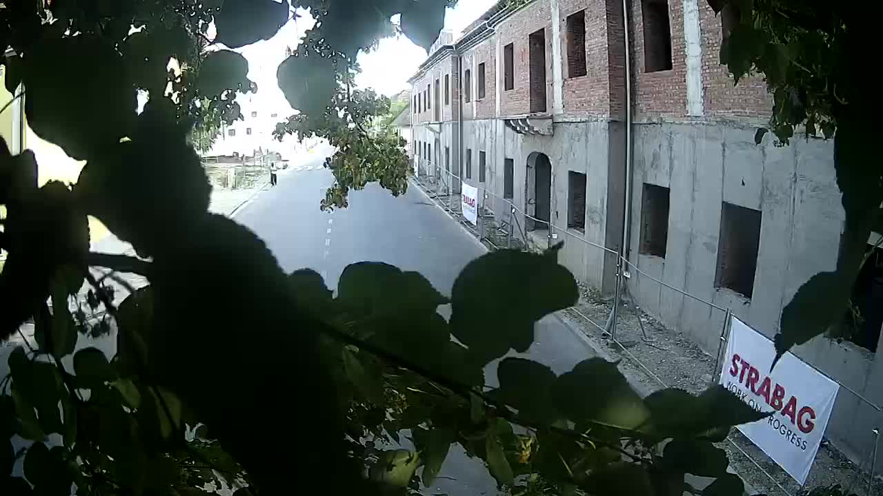 Petrinja ristrutturazione del liceo e dell’amministrazione comunale dopo il terremoto – Live cam Croazia