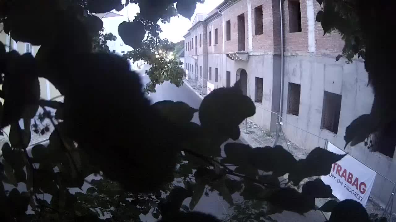Petrinja Renovierung der High School und Stadtverwaltung nach dem Erdbeben – Live Cam Kroatien