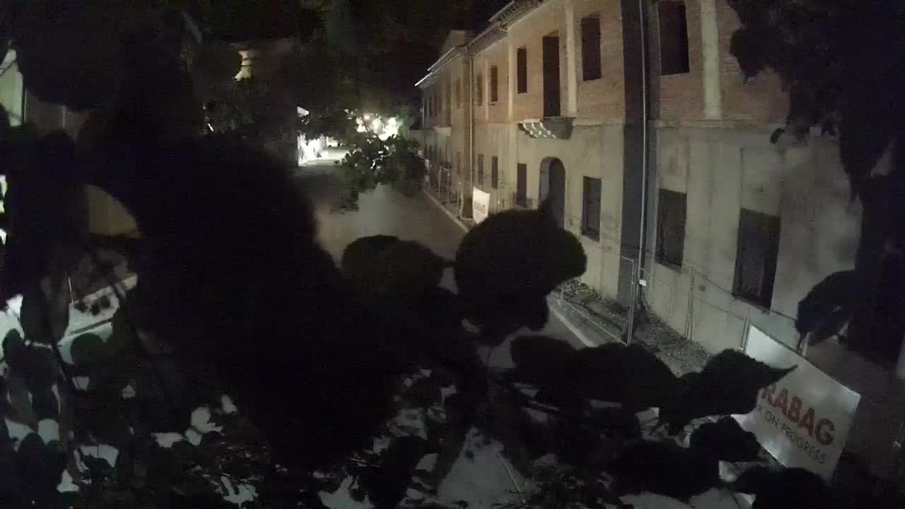 Renovación de Petrinja de la escuela secundaria y la administración de la ciudad después del terremoto – Live cam Croacia