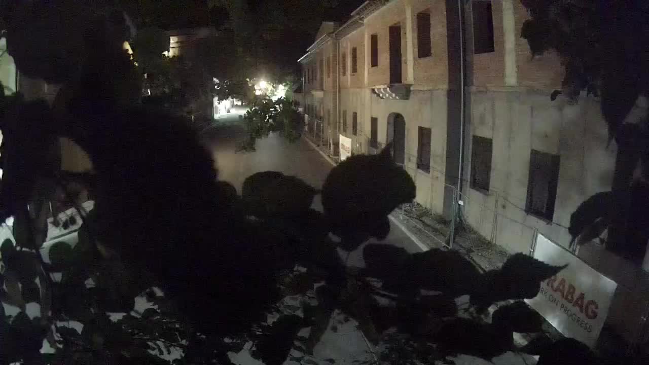 Renovación de Petrinja de la escuela secundaria y la administración de la ciudad después del terremoto – Live cam Croacia
