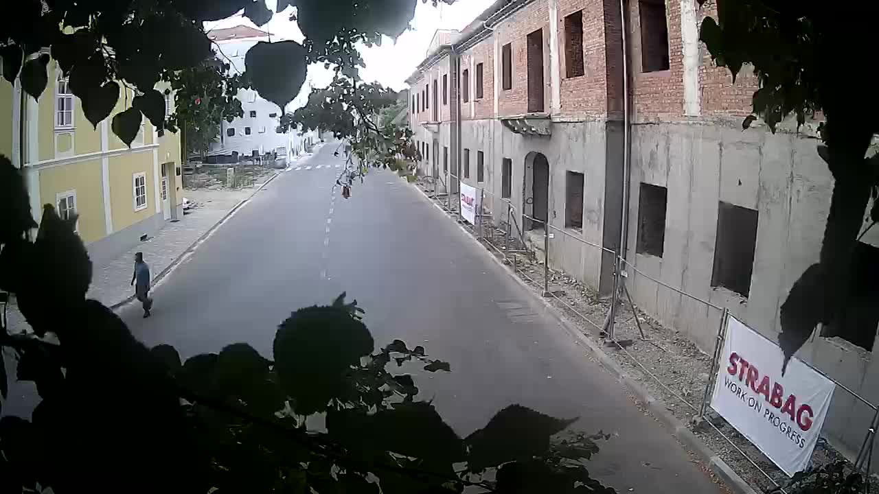 Petrinja ristrutturazione del liceo e dell’amministrazione comunale dopo il terremoto – Live cam Croazia