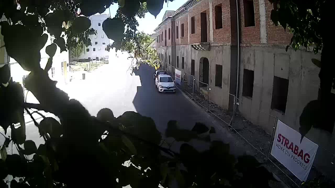 Petrinja Renovierung der High School und Stadtverwaltung nach dem Erdbeben – Live Cam Kroatien