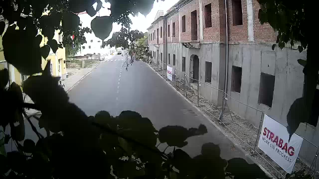 Renovación de Petrinja de la escuela secundaria y la administración de la ciudad después del terremoto – Live cam Croacia