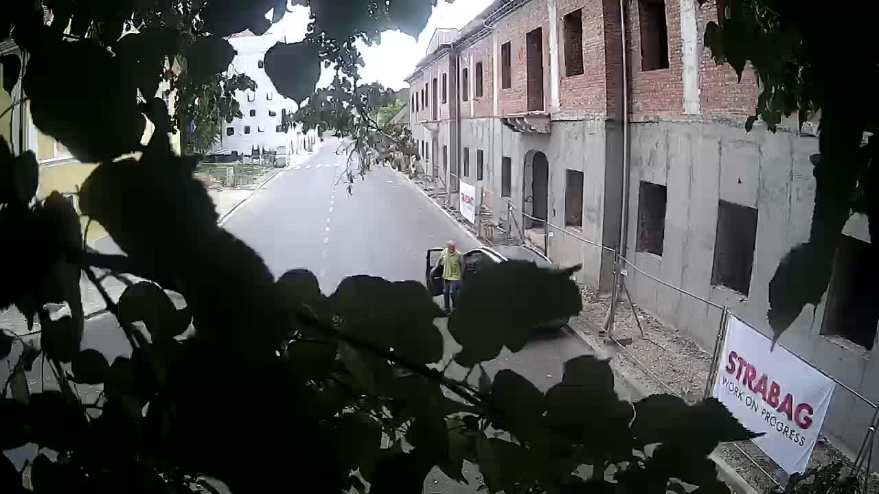 Petrinja renovation of the High School and City Administration after the earthquake – Live cam Croatia