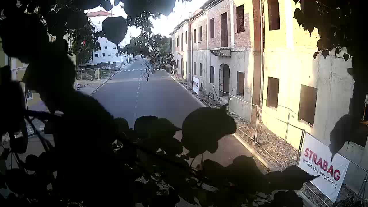 Petrinja Renovierung der High School und Stadtverwaltung nach dem Erdbeben – Live Cam Kroatien