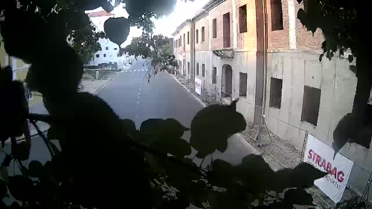 Petrinja ristrutturazione del liceo e dell’amministrazione comunale dopo il terremoto – Live cam Croazia