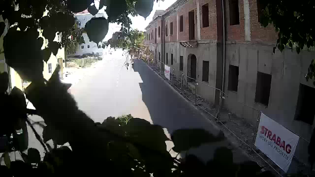 Renovación de Petrinja de la escuela secundaria y la administración de la ciudad después del terremoto – Live cam Croacia