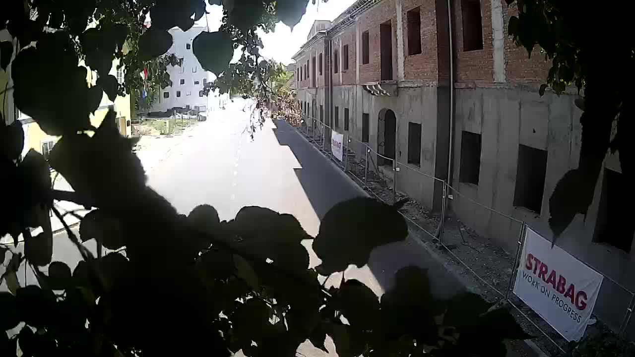 Petrinja rénovation du lycée et de l’administration municipale après le tremblement de terre – Live cam Croatie