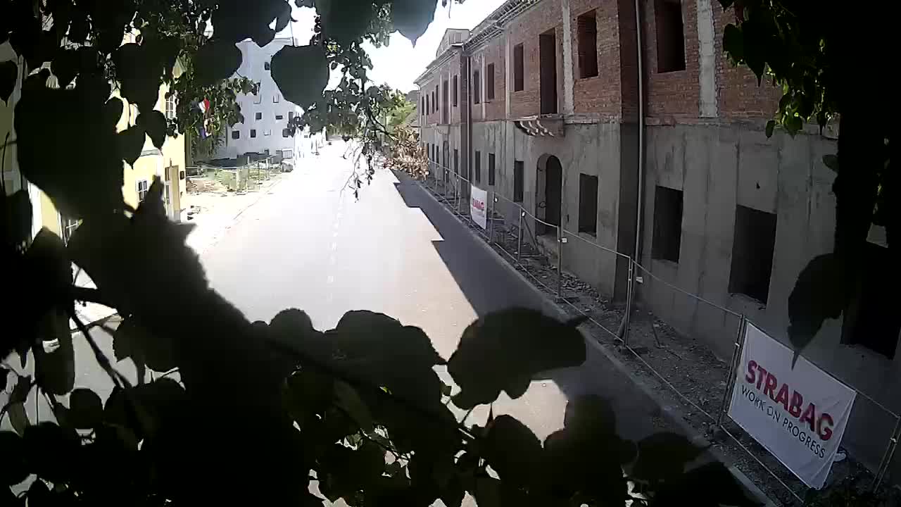 Petrinjska obnova Srednje škole i Gradske uprave nakon potresa – Live cam Hrvatska