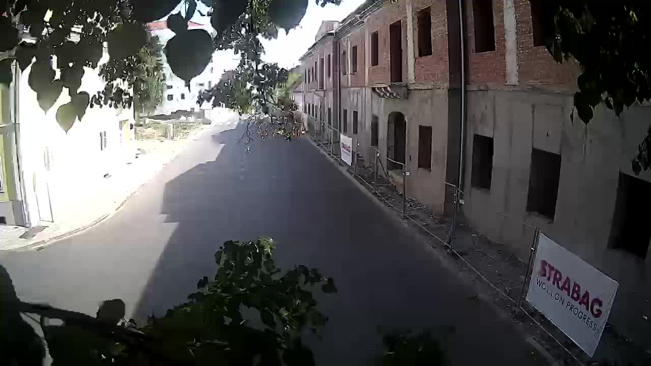 Petrinja ristrutturazione del liceo e dell’amministrazione comunale dopo il terremoto – Live cam Croazia
