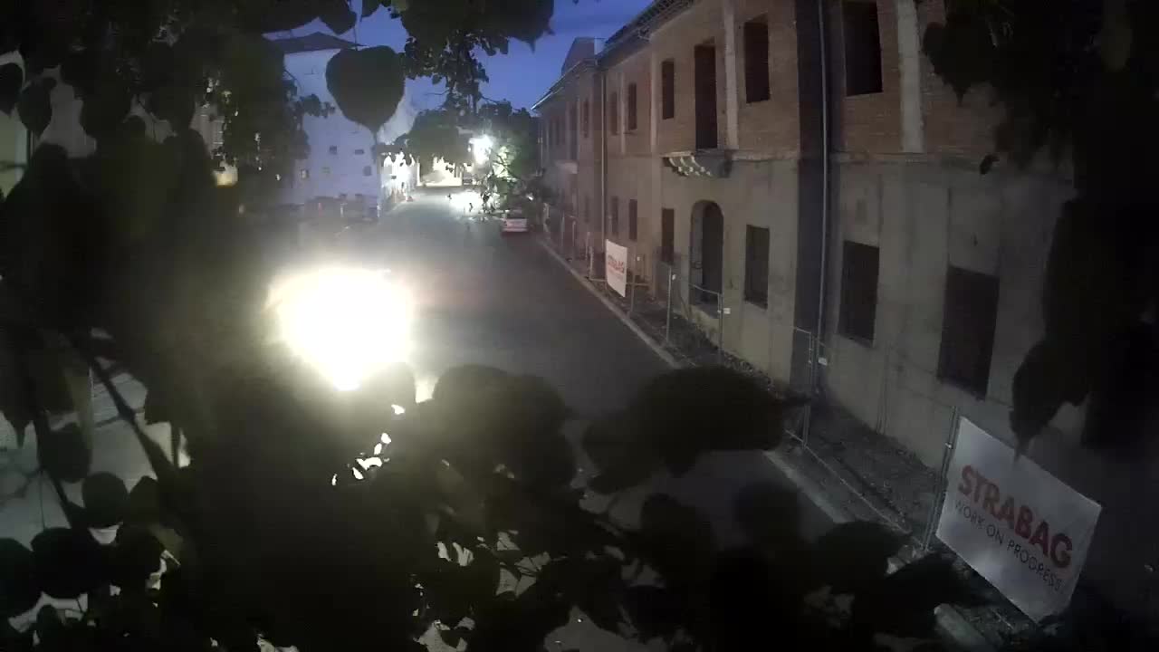 Petrinja ristrutturazione del liceo e dell’amministrazione comunale dopo il terremoto – Live cam Croazia