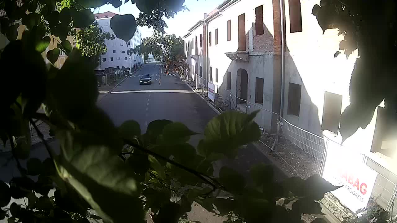 Petrinjska obnova Srednje škole i Gradske uprave nakon potresa – Live cam Hrvatska