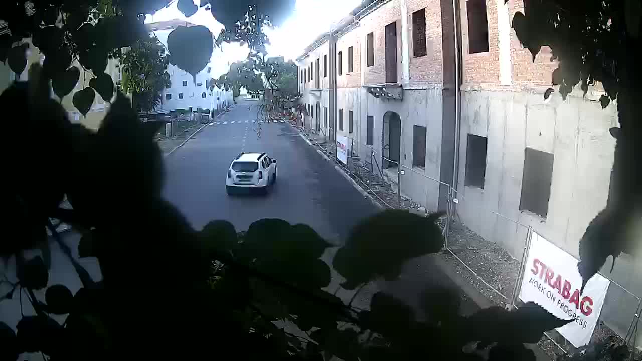Petrinja renovation of the High School and City Administration after the earthquake – Live cam Croatia